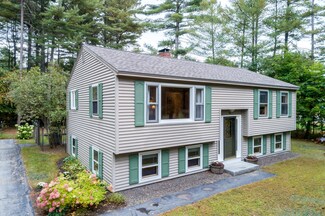 10 Wayne Ave, Gray, ME 04039