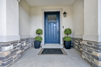 9602 N Blue Sky Dr, Eagle Mountain, UT 84005