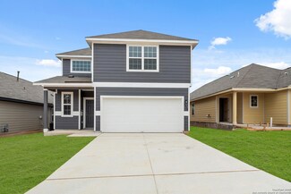 8838 Black Oak Dr, Elmendorf, TX 78112