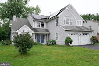 5 Jennifer Ln, Burlington, NJ 08016
