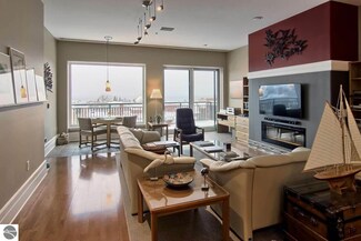 141 Rivers Edge Dr Unit 500, Traverse City, MI 49684
