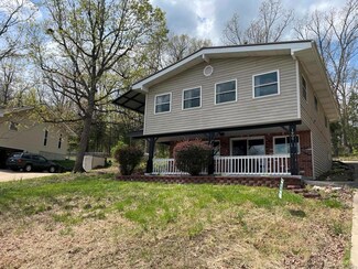 1636 Lake Shore Dr, Owensville, MO 65066