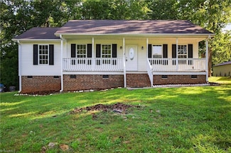 2102 Smith St, Reidsville, NC 27320