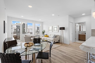 5711 John F. Kennedy Blvd Unit 521, North Bergen, NJ 07047