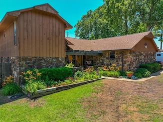 308 Chickasaw Ave, Washington, OK 73093