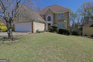 900 Secret Cove Dr, Sugar Hill, GA 30518
