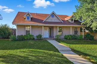 1130 Woodrow Dr, Lewisville, TX 75067