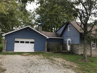 10076 N 300 W, Alexandria, IN 46001