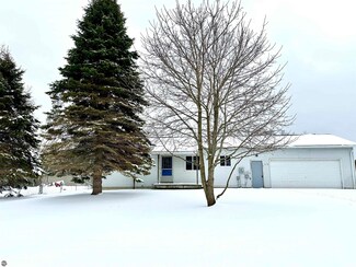 315 Kuhn Dr, Buckley, MI 49620