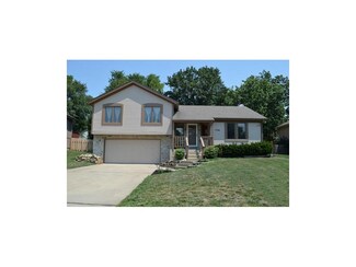 7110 Boucher Cir, Pleasant Valley, MO 64068