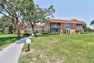 63 Woodland Dr Unit 203-204, Vero Beach, FL 32962