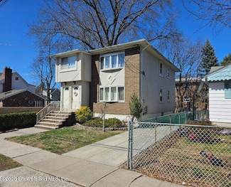 121 Egbert Ave, Staten Island, NY 10310