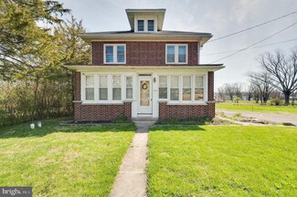142 Maple Dr, Hamburg, PA 19526