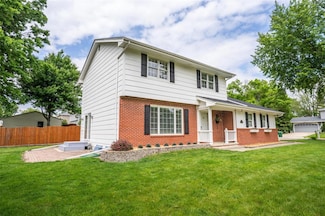 2403 Guenever Ct, Altoona, IA 50009