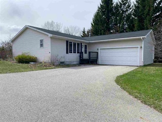 15631 Rosehelen Ln Unit PVT, Charlevoix, MI 49720