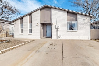 2705 Maricopa Dr SE, Rio Rancho, NM 87124