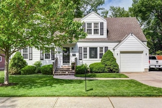 5060 Mission Rd, Roeland Park, KS 66205