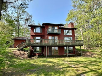 9561 High Banks Dr, Cheboygan, MI 49721