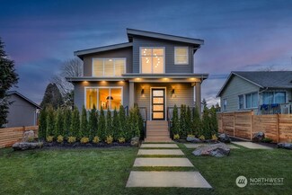 9723 Palatine Ave N, Seattle, WA 98103