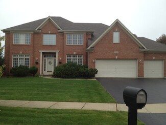 2411 Litchfield Ct, Naperville, IL 60565