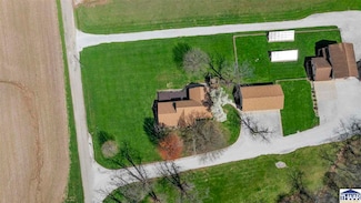 2831 S Hixon Rd, Montezuma, IN 47862