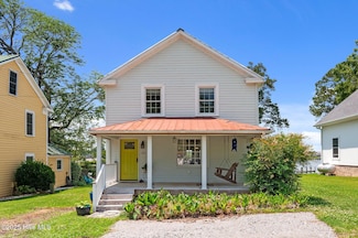 105 N Main St, Bath, NC 27808