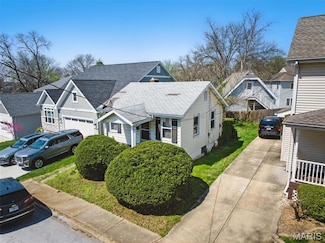 329 Mccullough Ave, Saint Louis, MO 63122