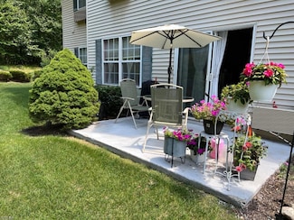 9117 Richmond Rd Unit 117, West Milford, NJ 07480