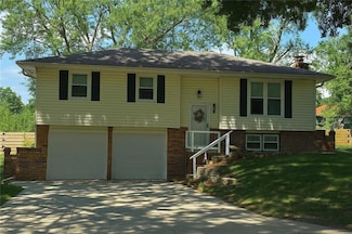 7616 N Serene Ave, Kansas City, MO 64152