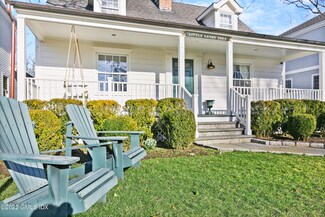 66 Park Ave, Old Greenwich, CT 06870