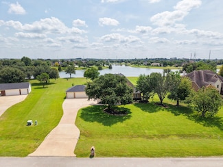20318 Stone Lake Cir, Tomball, TX 77377