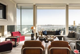 8804 Hollywood Blvd, Los Angeles, CA 90069
