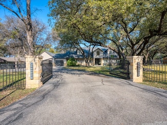 9318 Oak Ledge Dr, San Antonio, TX 78217