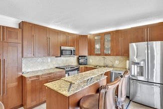 211 2nd Ct, Palm Beach Gardens, FL 33410