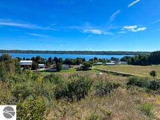 6848 S Lake Shore, Cedar, MI 49621
