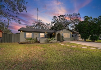 8307 Esperanza St, Orlando, FL 32817