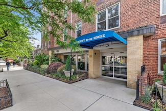 31-85 Crescent St Unit 2, Astoria, NY 11106