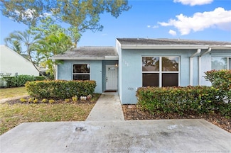 111 Oakwood Dr, Jupiter, FL 33458