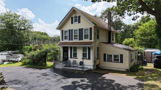 636 Holmdel Rd, Hazlet, NJ 07730