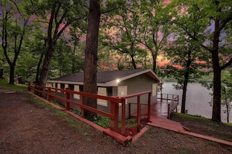 1625 Niles Ln, Centuria, WI 54824
