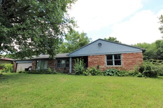 19420 Sundale Dr, South Bend, IN 46614