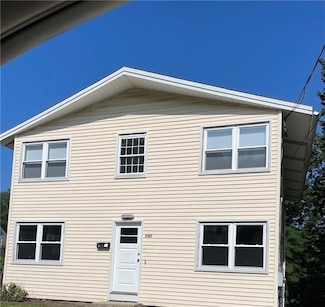 595 S Main St, Woonsocket, RI 02895