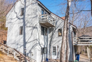 176 Reservoir Rd, Campton, NH 03223
