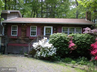 125 Timber Ln, Pottsville, PA 17901