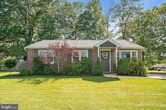17 Perkiomen Ave, Schwenksville, PA 19473