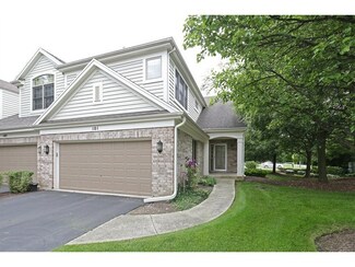 101 Fairway Dr, La Grange, IL 60525