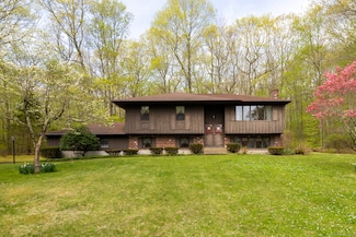 28 Caribou Way, Oakdale, CT 06370
