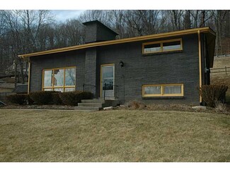1324 Noblestown Rd, Oakdale, PA 15071
