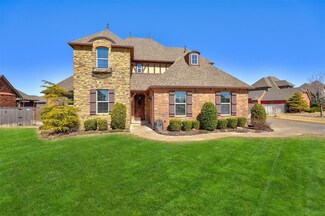 9725 SW 21st St, Oklahoma City, OK 73128