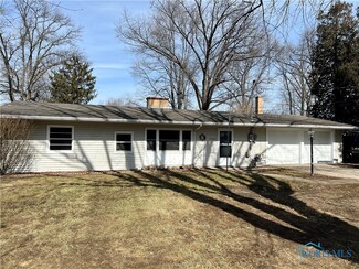 7340 Angola Rd, Holland, OH 43528